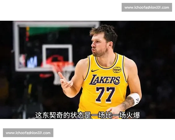 热火对阵湖人G1引爆微博话题球星对决与战术博弈成焦点全场复盘